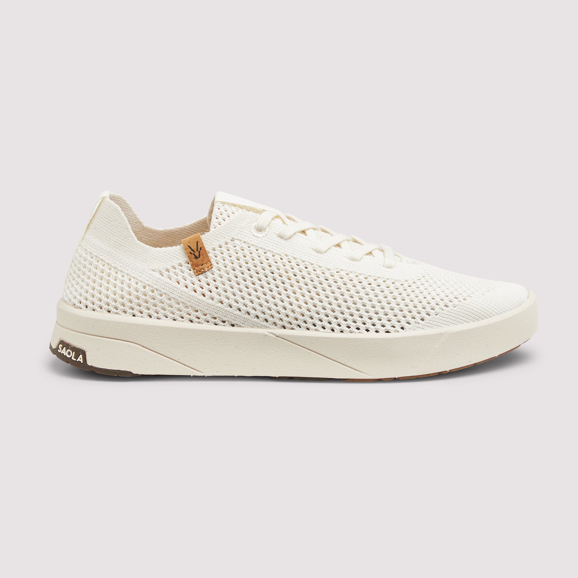Ezo W White