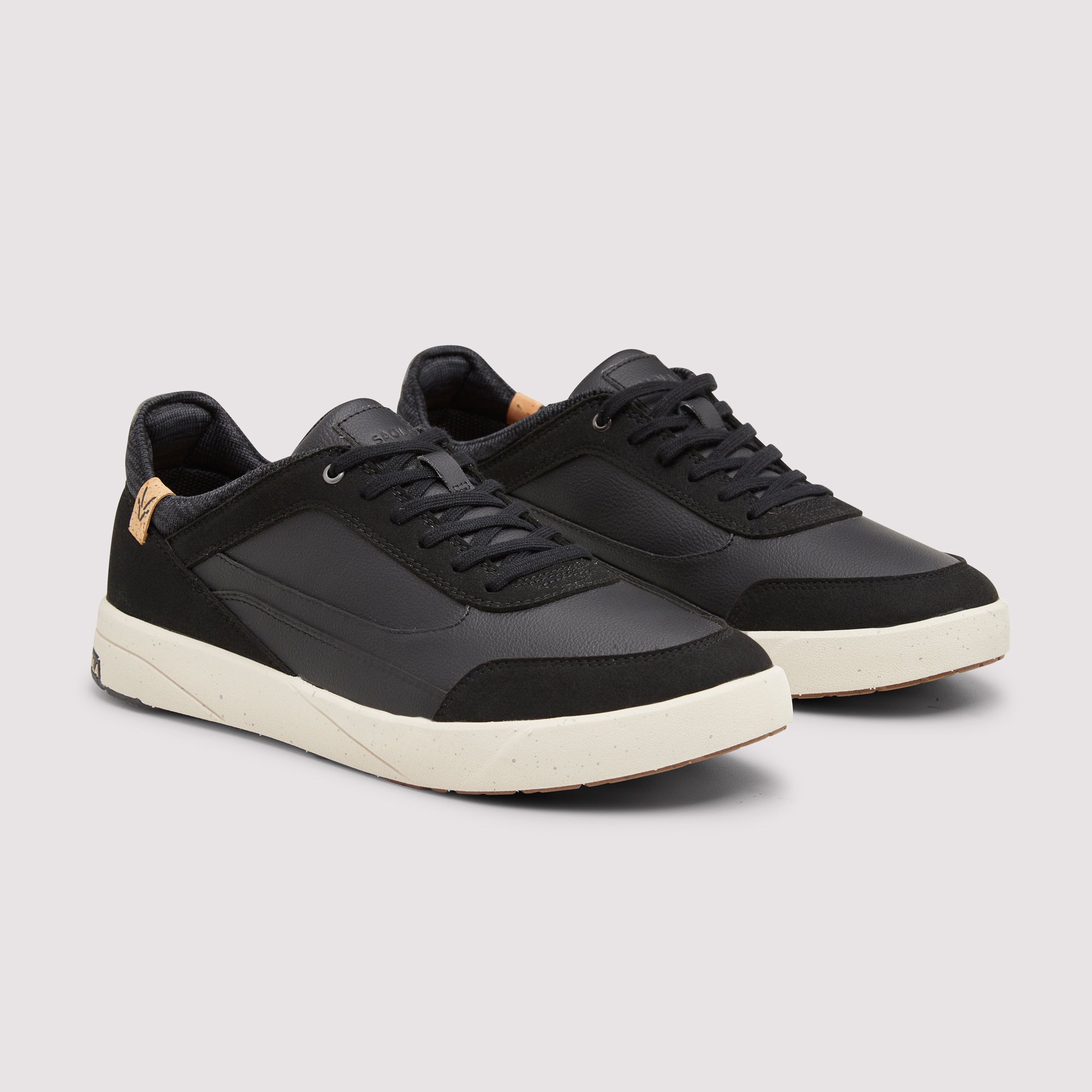 Quito M Black