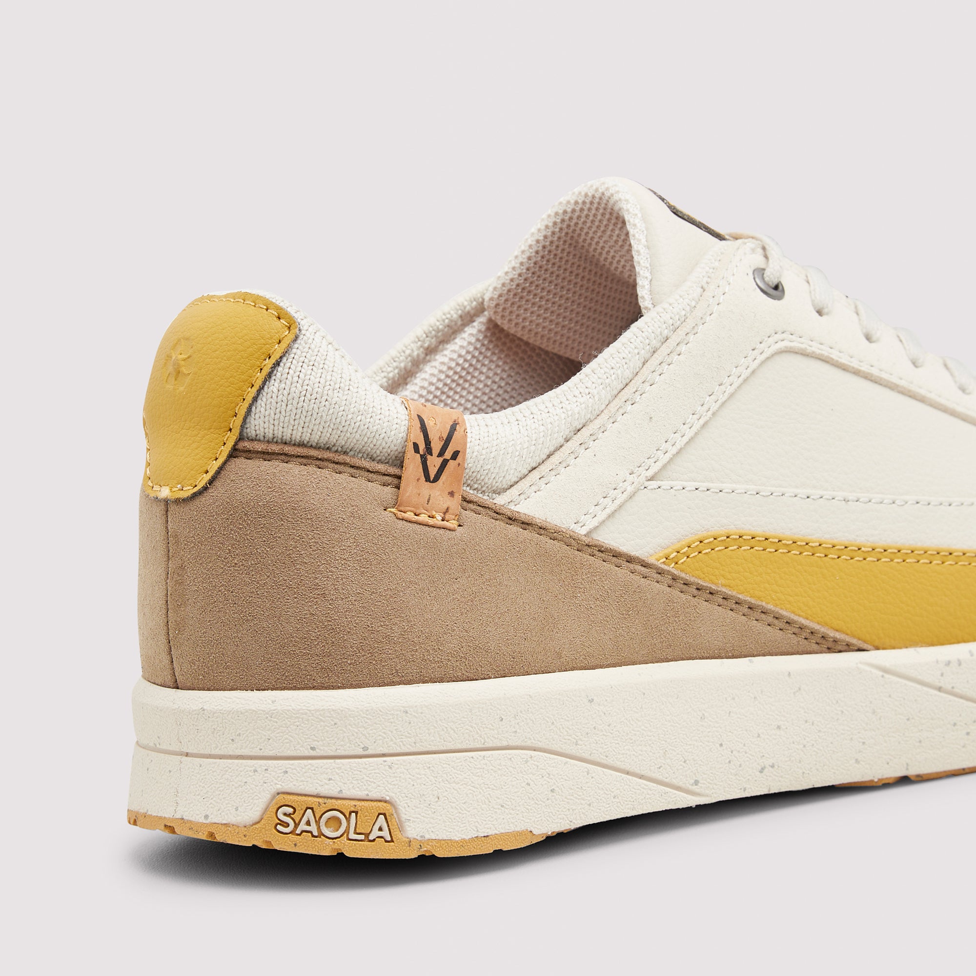 Quito M Sand Camel