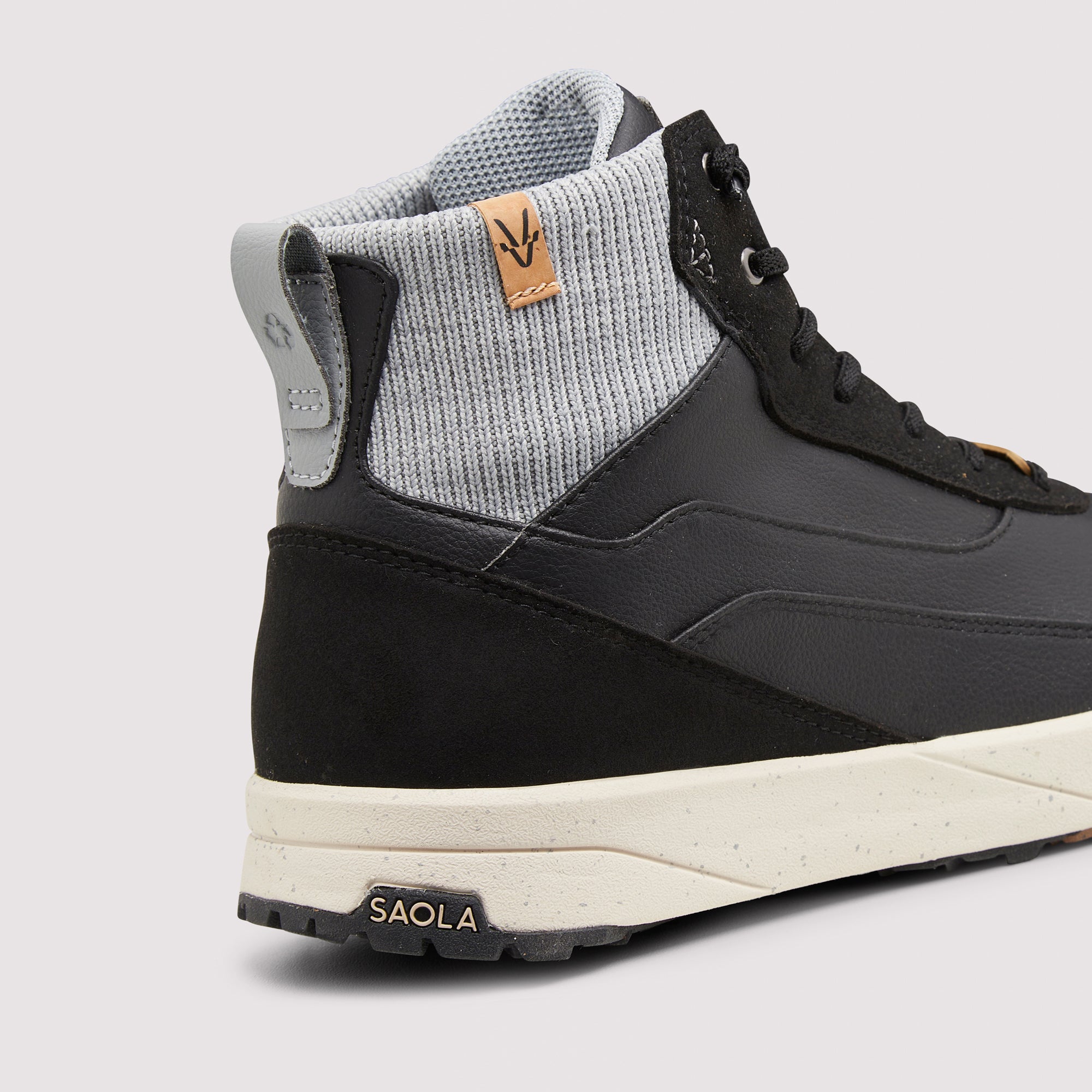 Quito Mid Waterproof W Black