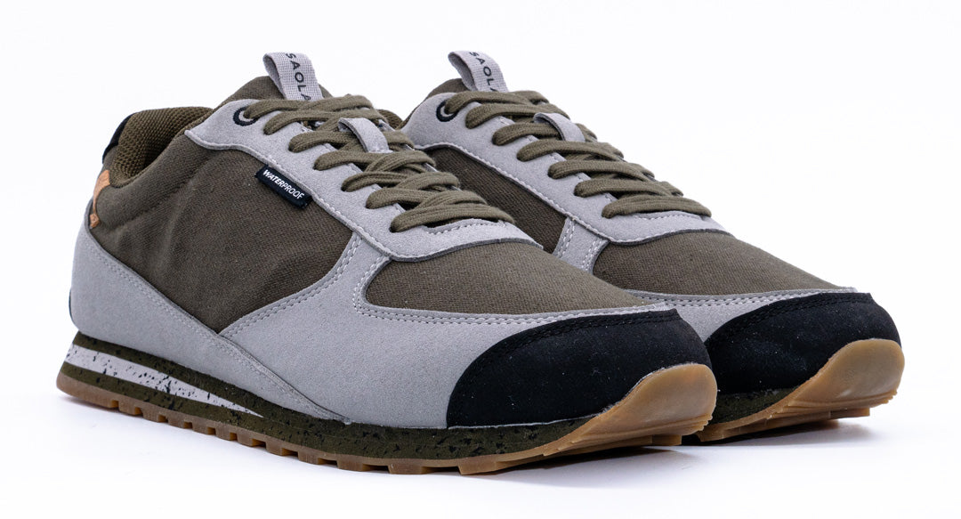Chaussures homme de couleur olive et gris vue d'ensemble coté droit