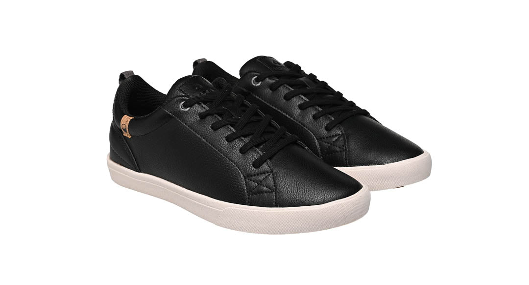 Chaussures femme de couleur noir vue d’ensemble coté droit