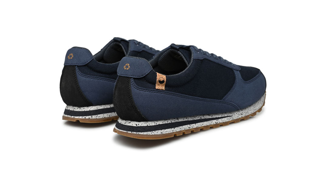Chaussures homme de couleur bleu vue d'ensemble de l'arrière