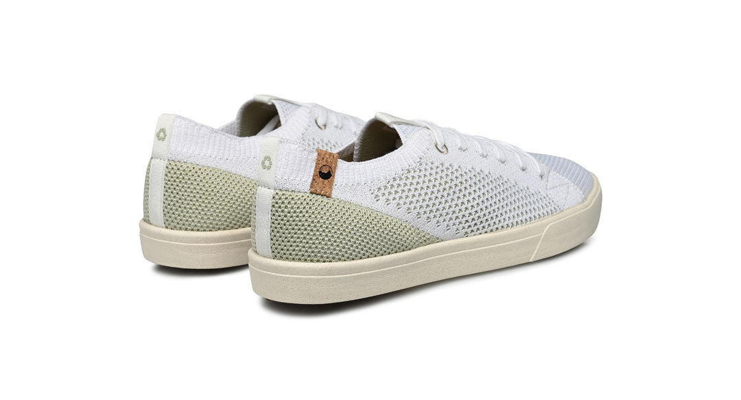 Baskets femme de couleur white green vue d’ensemble de derrière