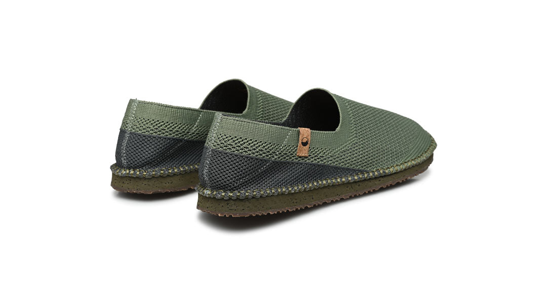 Chaussures homme de couleur olive vue d’ensemble de derrière