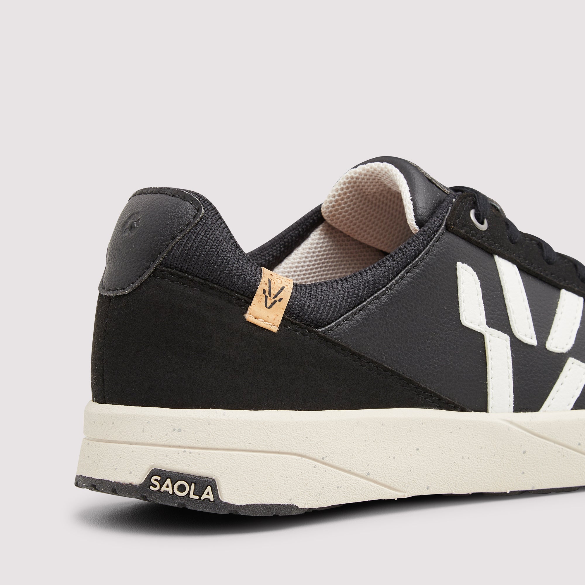 Cali W Black