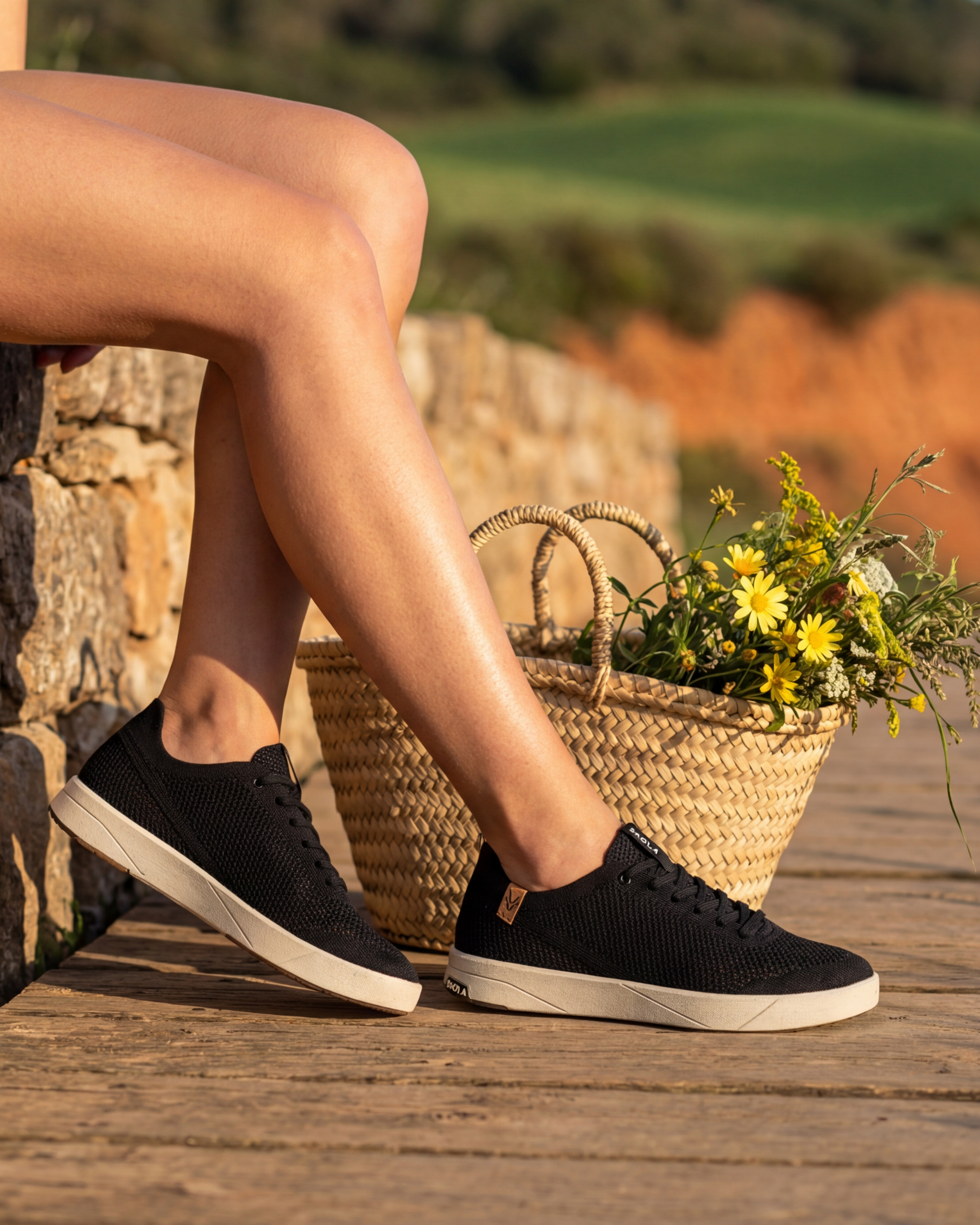 Ezo W Black - SAOLA EUROPE © 2024