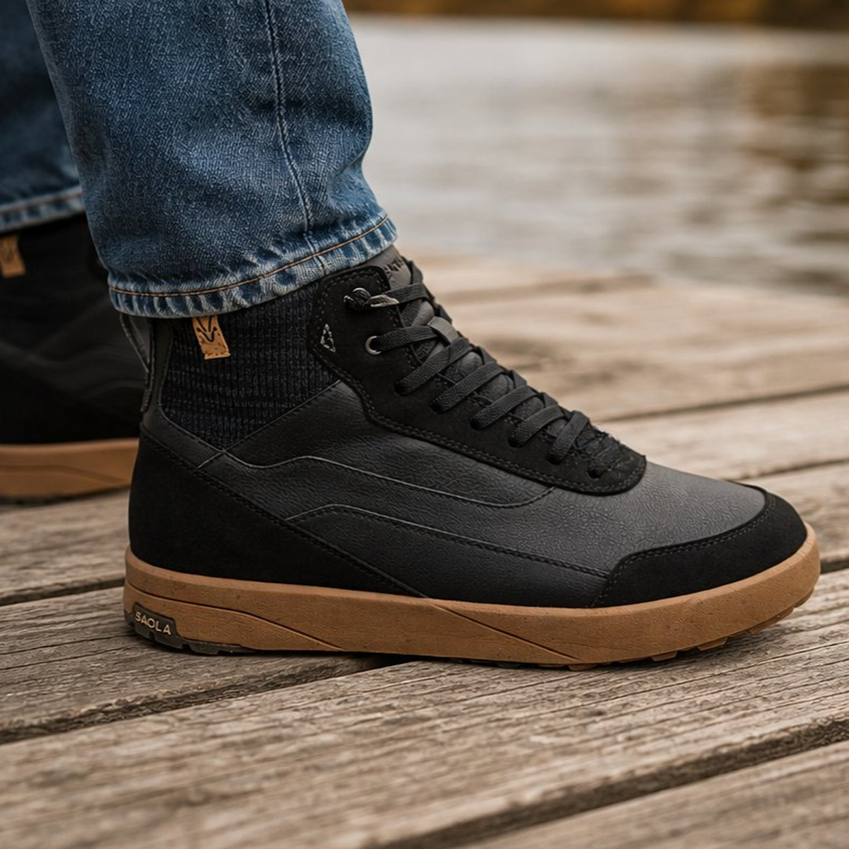 Quito Mid Waterproof M Black